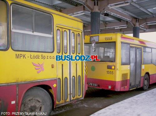 Mercedes Benz O405N2 #1555 i Ikarus #T-20, w dniu 22.02.2006r. - kracwka Janw.