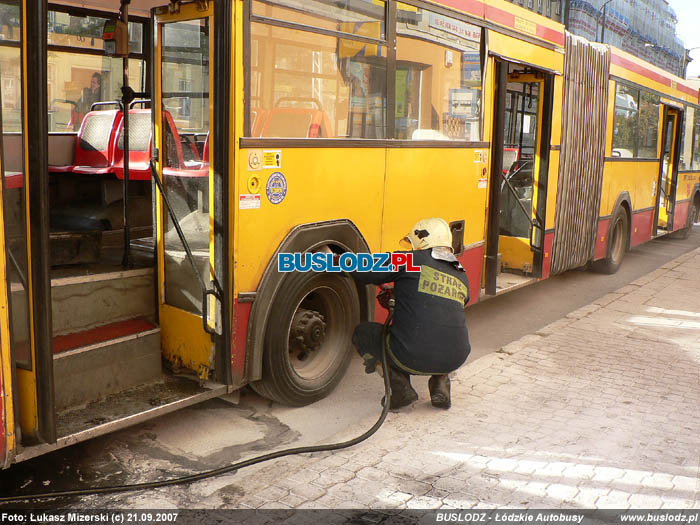 Jelcz M181MB2 #1685, [Z2], 21.09.2007r. Al. Kociuszki/ ul. wirki. Foto: ukasz Mizerski (c)