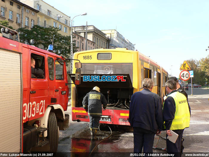 Jelcz M181MB2 #1685, [Z2], 21.09.2007r. Al. Kociuszki/ ul. wirki. Foto: ukasz Mizerski (c)