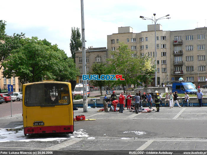 Jelcz M11 #2005 [-], 24.06.2006r. Plac Dbrowskiego. Foto: ukasz Mizerski (c)