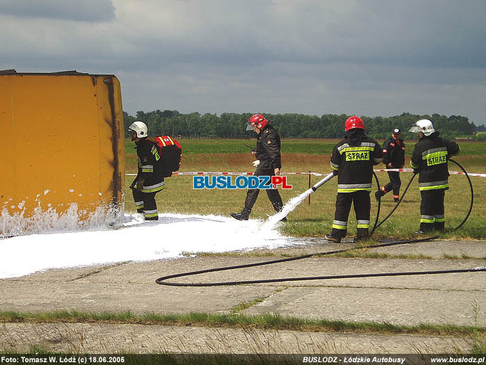 Jelcz M11 #2920, 18.06.2005r. Lotnisko Lublinek. Foto: Tomasz W. d (c)