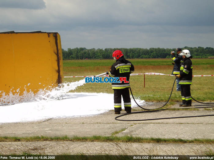 Jelcz M11 #2920, 18.06.2005r. Lotnisko Lublinek. Foto: Tomasz W. d (c)