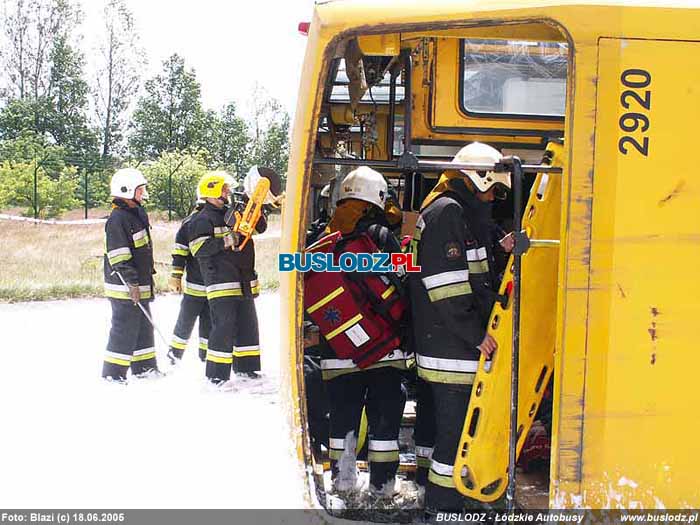 Jelcz M11 #2920, 18.06.2005r. Lotnisko Lublinek. Foto: Blazi (c)