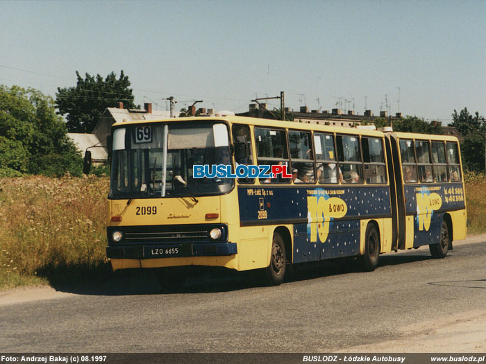 Ikarus 280.26 #2099 [69], 08.1997r. ul. Nowe Sady. Foto: Andrzej Bakaj (c)