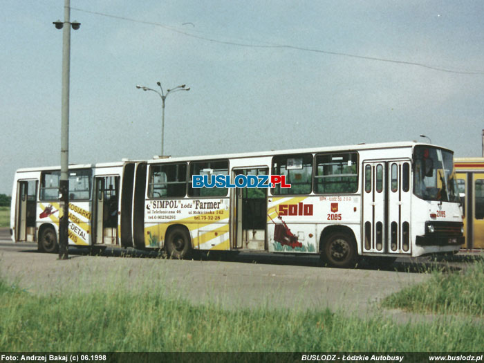 Ikarus 280.26 #2085 [80], 06.1998r. Kracwka - ul. Maratoska/ Popieuszki. Foto: Andrzej Bakaj (c)