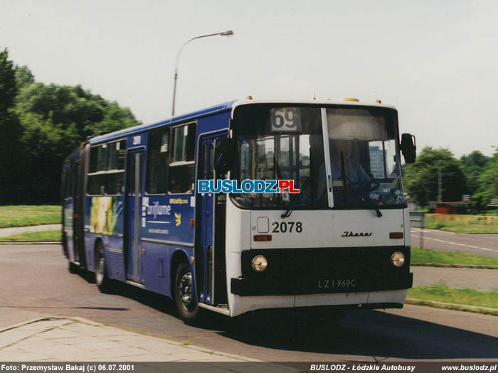 Ikarus 280.26 #2078 [69], 06.07.2001r. ul. Paderewskiego/ Karpacka. Foto: Przemysaw Bakaj (c)