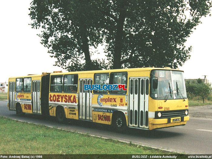 Ikarus 280.26 #2748 [76], 1998r. ul. Maratoska/ Popieuszki. Foto: Andrzej Bakaj (c)