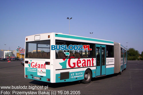 MERCEDES BENZ O405G #ELW 12HF [GEANT - RDMIECIE], 19.08.2005r. - Plac postojowy przed hipermarketem TULIPAN. Foto: Przemysaw Bakaj