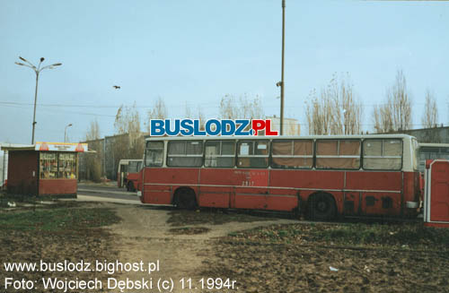 Ikarus 260.04 #ex2317, w dniu 11.1994r., kracwka, ul. Kusociskiego. Foto: Wojciech Dbski (c)