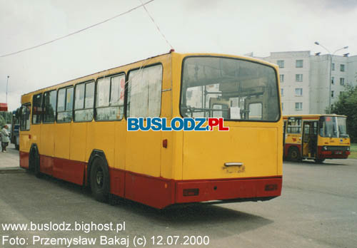 Jelcz M11 #ex2612, w dniu 12.07.2000r., kracwka, ul. witezianki. Foto: Przemysaw Bakaj (c)