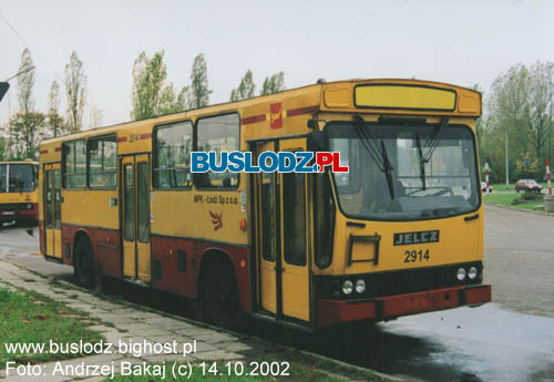 Jelcz M11 #2914, w dniu 14.10.2002r., kracwka, ul. Paderewskiego/ Karpacka. Foto: Andrzej Bakaj (c)