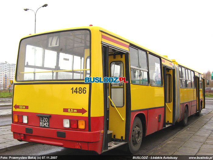 Ikarus 280.37C #1486 [77], 07.11.2007r. Kracwka, ul. Puszkina/ Rokiciska. Foto: Przemysaw Bakaj (c)