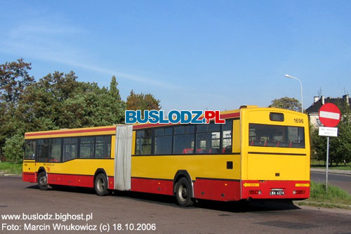 Jelcz M181MB2 #1696 [77], 18.10.2006r., Kracwka, ul. Puszkina. Foto: Marcin Wnukowicz (c).