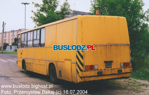 Ikarus 260 #221, 16.07.2004r. - ul. Dbrowskiego/ Gojawiczyskiej. Foto: Przemysaw Bakaj (c).