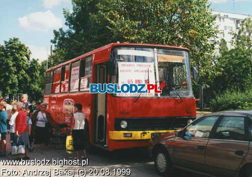 Ikarus #Szary, 20.08.1999r. - ul. Dbrowskiego/ Tatrzaska. Autobus Expressu Ilustrowanego. Foto: Andrzej Bakaj (c).