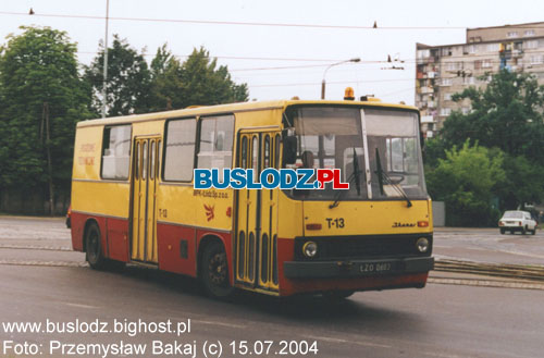 Ikarus #T-13, 15.07.2004r. - Al. Rydza-migego / ul. Dbrowskiego. Foto: Przemysaw Bakaj (c).