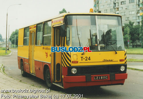 Ikarus #T-24, 17.07.2001r. - Kracwka, ul. Paderewskiego/ Karpacka. Foto: Przemysaw Bakaj (c).