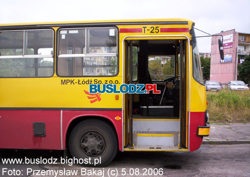 Ikarus #T-25'', 5.08.2006r. - Kracwka, ul. Maratoska/Popieuszki. Foto: Przemysaw Bakaj (c).