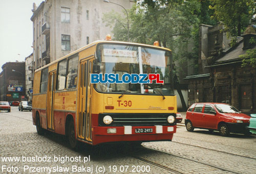 Ikarus #T-30, 19.07.2000r. - ul. Tuwima. Foto: Przemysaw Bakaj (c).