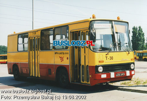 Ikarus #T-30, 19.08.2002r. - ZKA-3, ul. Limanowskiego. Foto: Przemysaw Bakaj (c).