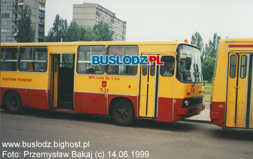 Ikarus #T-31, 14.06.1999r. - Kracwka, ul. Paderewskiego/ Karpacka. Foto: Przemysaw Bakaj (c).