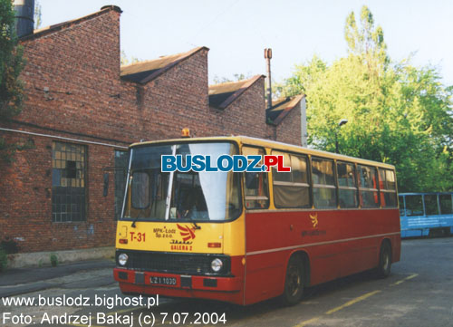 Ikarus #T-31, 7.07.2004r. - ZRT, ul. Tramwajowa. Foto: Andrzej Bakaj (c).