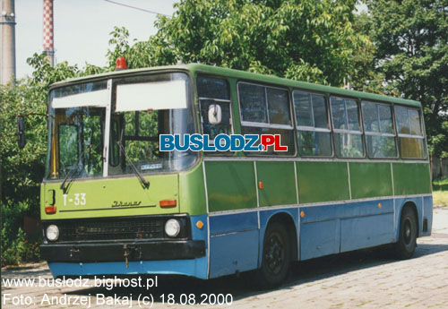 Ikarus #T-33, 18.08.2000r. - ZKA-3, ul. Limanowskiego. Foto: Andrzej Bakaj (c).