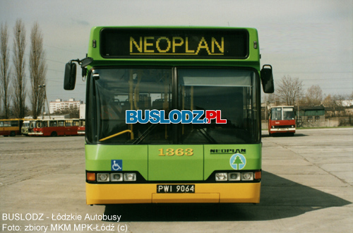 Neoplan N4020 #1363 [-], 199?r. - ZKA-3, ul. Limanowskiego. Foto: zbiory MKM MPK-d (c). Dziki uprzejmoci Wodzimierza Hyego.