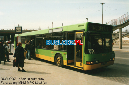 Neoplan N4020 #1363 [-], 199?r. - ZKA-3, ul. Limanowskiego. Foto: zbiory MKM MPK-d (c). Dziki uprzejmoci Wodzimierza Hyego.