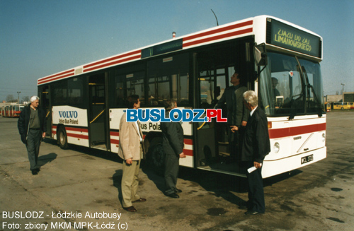 Volvo B10BLE #WCL_3722 [-], 1996r. - ZKA-3, ul. Limanowskiego. Foto: zbiory MKM MPK-d (c). Dziki uprzejmoci Wodzimierza Hyego.