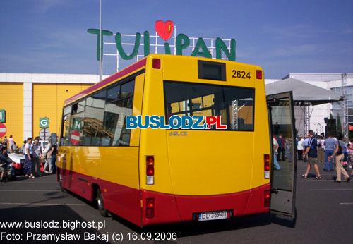 Jelcz M081MB/3 Vero #2624, w dniu 16.09.2006r., parking C.H. TULIPAN. Foto: Przemysaw Bakaj (c)