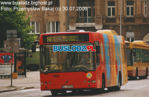 Volvo 7000 #3104 [ART], w dniu 30.07.2006r., Plac Dbrowskiego. Foto: Przemysaw Bakaj