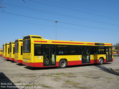 Volvo 7700 #3701-3705, 14.04.2007r. Teren zajezdni ul. Limanowskiego. Foto: Przemysaw Bakaj (c)