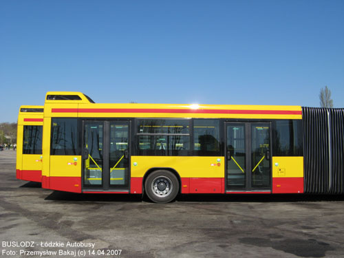 Volvo 7700A #EL9243X i #EL9242X, 14.04.2007r. Teren zajezdni ul. Limanowskiego. Foto: Przemysaw Bakaj (c)