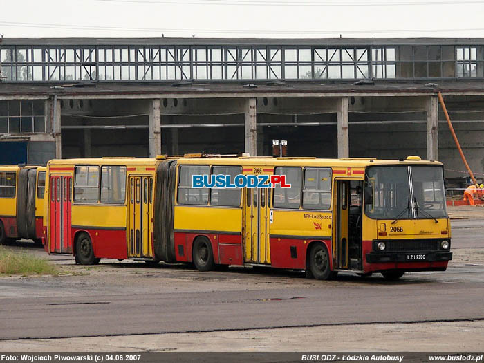 Ikarus 280.26 #2066, [-], 4.06.2007r., teren zajezdni - ul. Nowe Sady. Foto: Wojciech Piwowarski (c)