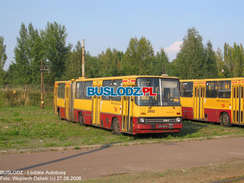 Ikarus 280.26 #2892, 27.09.2006r. Teren zajezdni tramwajowej, ul. Telefoniczna. Foto: Wojciech Dbski (c)