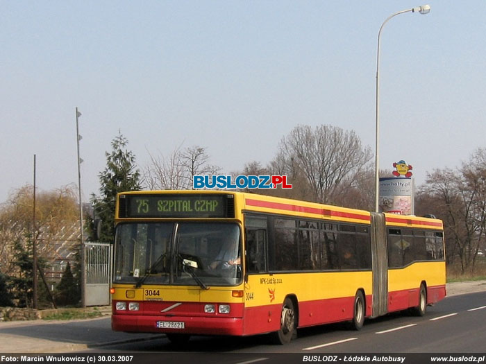 Volvo B10LA #3044 [75], 30.03.2007r., ul. Paradna. Foto: Marcin Wnukowicz (c)